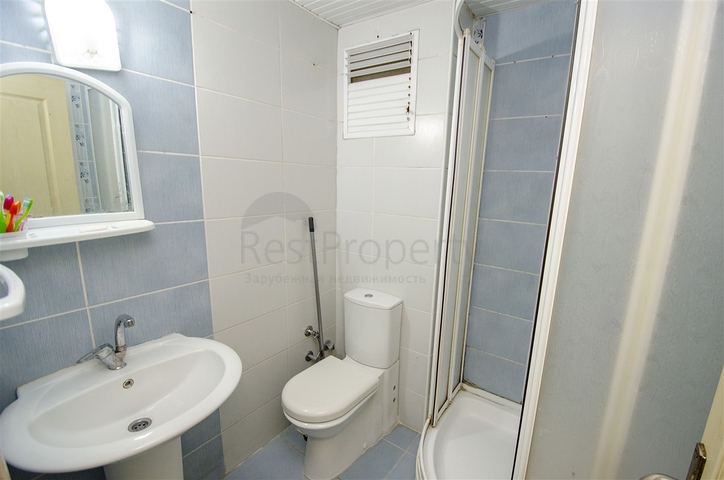 شقة 2 + 1 على مسافة قريبة من البحر في كونيالتي أنطاليا