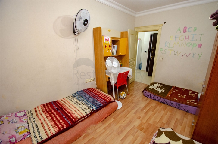 شقة 2 + 1 على مسافة قريبة من البحر في كونيالتي أنطاليا