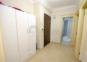 شقة 2 + 1 على مسافة قريبة من البحر في كونيالتي أنطاليا