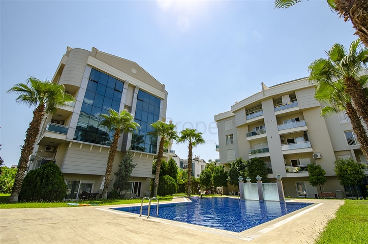 بنتهاوس 2 + 1 في مجمع 5 دقائق من البحر في أنطاليا