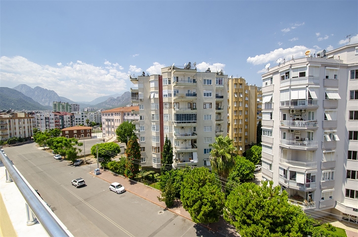 بنتهاوس 2 + 1 في مجمع 5 دقائق من البحر في أنطاليا