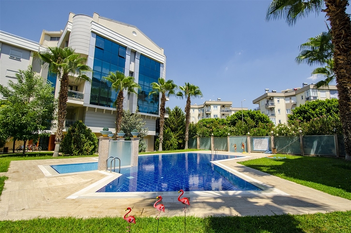 بنتهاوس 2 + 1 في مجمع 5 دقائق من البحر في أنطاليا