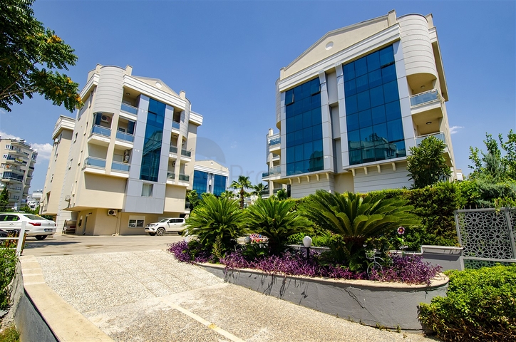 بنتهاوس 2 + 1 في مجمع 5 دقائق من البحر في أنطاليا