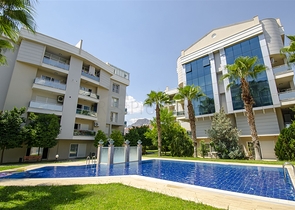 بنتهاوس 2 + 1 في مجمع 5 دقائق من البحر في أنطاليا