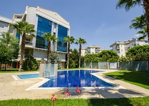 بنتهاوس 2 + 1 في مجمع 5 دقائق من البحر في أنطاليا