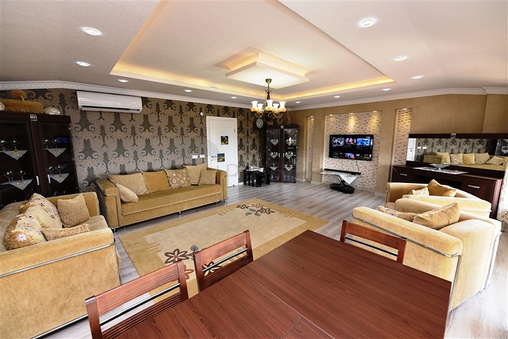   مناسبة للحصول على الجنسية - دوبلكس فاخرة - ضمن مجمع عائلي في منطقة اوبا / الانيا 