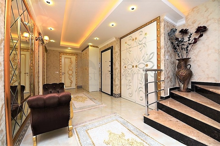   مناسبة للحصول على الجنسية - دوبلكس فاخرة - ضمن مجمع عائلي في منطقة اوبا / الانيا 