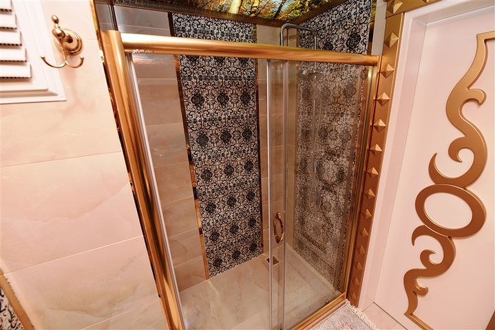   مناسبة للحصول على الجنسية - دوبلكس فاخرة - ضمن مجمع عائلي في منطقة اوبا / الانيا 