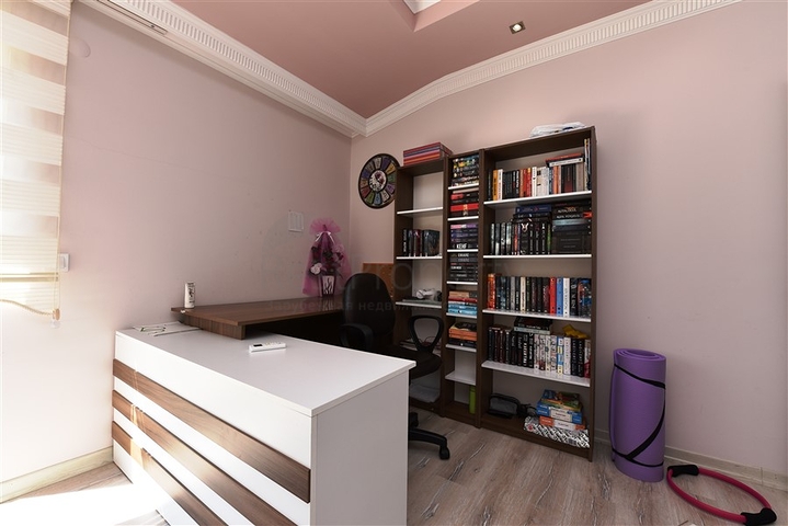   مناسبة للحصول على الجنسية - دوبلكس فاخرة - ضمن مجمع عائلي في منطقة اوبا / الانيا 