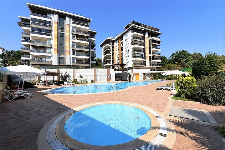   مناسبة للحصول على الجنسية - دوبلكس فاخرة - ضمن مجمع عائلي في منطقة اوبا / الانيا 