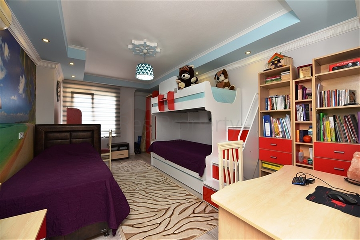   مناسبة للحصول على الجنسية - دوبلكس فاخرة - ضمن مجمع عائلي في منطقة اوبا / الانيا 