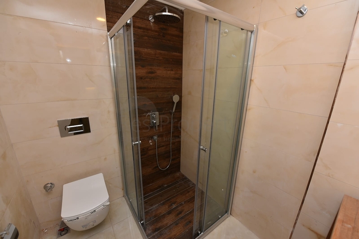 اطلالة بحر مباشرة - شقة طابق مرتفع -غرفتين وصالة -مجمع حديث /مهموتلار / الانيا 