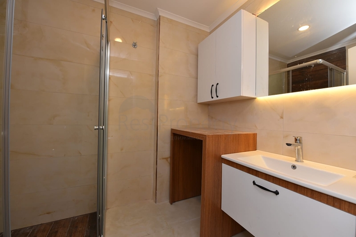 اطلالة بحر مباشرة - شقة طابق مرتفع -غرفتين وصالة -مجمع حديث /مهموتلار / الانيا 