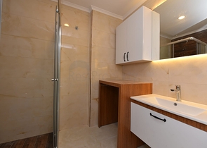 اطلالة بحر مباشرة - شقة طابق مرتفع -غرفتين وصالة -مجمع حديث /مهموتلار / الانيا 