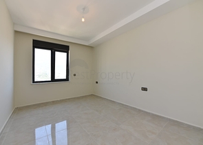 اطلالة بحر مباشرة - شقة طابق مرتفع -غرفتين وصالة -مجمع حديث /مهموتلار / الانيا 