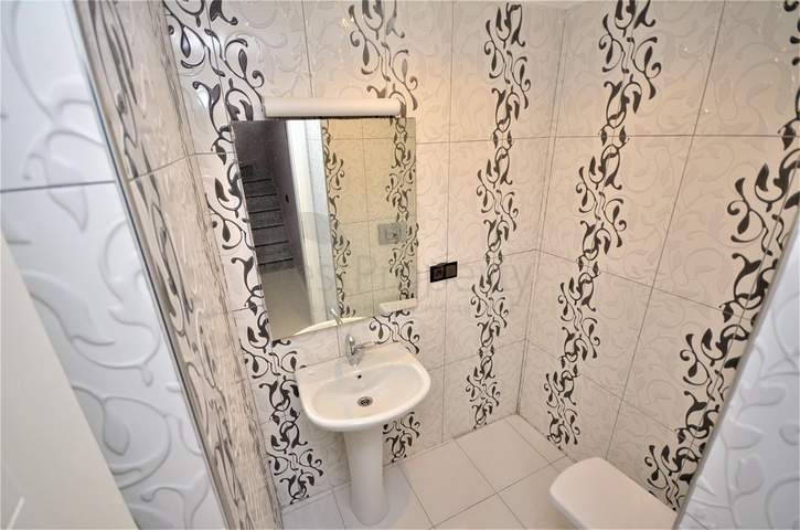 شقة عائلية ضمن مجمع فاخر قريب من البحر -في كاستل / الانيا 