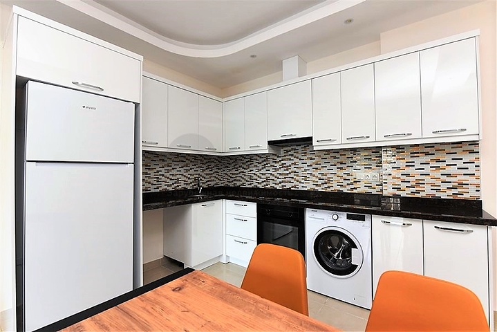 شقة مفروشة ضمن مجمع سكني حديث - تصميم 1+1 - في مهموتلار / الانيا 