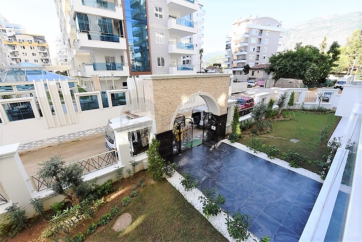 شقة مفروشة ضمن مجمع سكني حديث - تصميم 1+1 - في مهموتلار / الانيا 