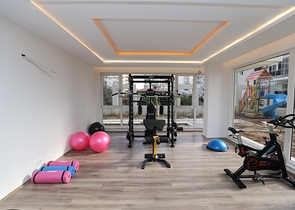 شقة مفروشة ضمن مجمع سكني حديث - تصميم 1+1 - في مهموتلار / الانيا 