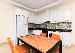 شقة مفروشة ضمن مجمع سكني حديث - تصميم 1+1 - في مهموتلار / الانيا 