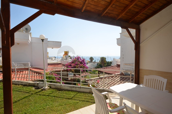 فيلا باطلالة بحرية - طابقين - مفروشة -بسعر مناسب / ديمرتاش / الانيا