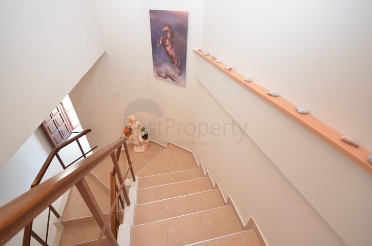 فيلا باطلالة بحرية - طابقين - مفروشة -بسعر مناسب / ديمرتاش / الانيا