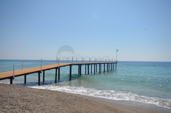 فيلا باطلالة بحرية - طابقين - مفروشة -بسعر مناسب / ديمرتاش / الانيا