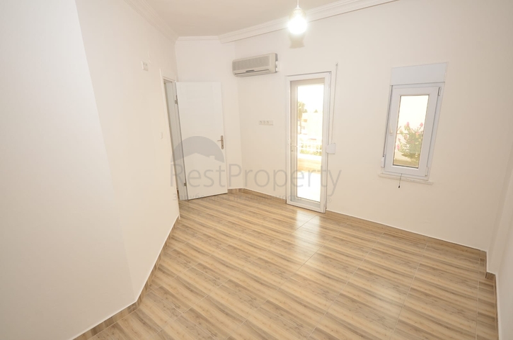 فيلا بسعر مناسب - اطلالة بحرية - في ديمرتاش / الانيا 