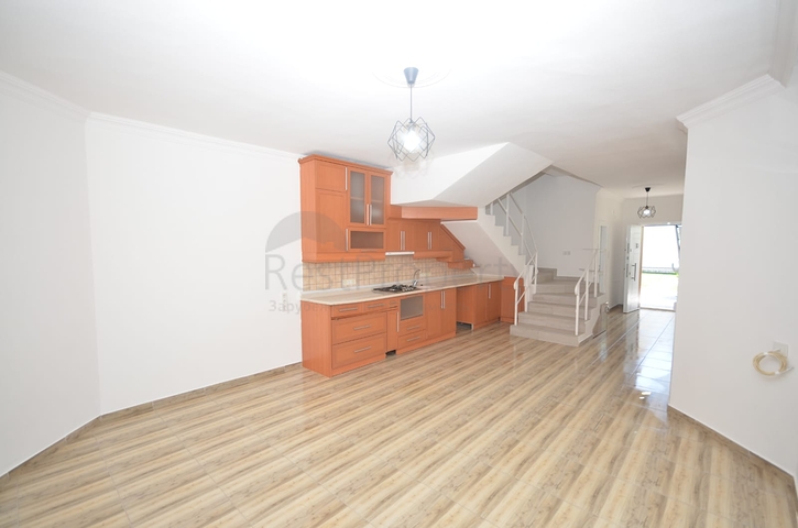 فيلا بسعر مناسب - اطلالة بحرية - في ديمرتاش / الانيا 