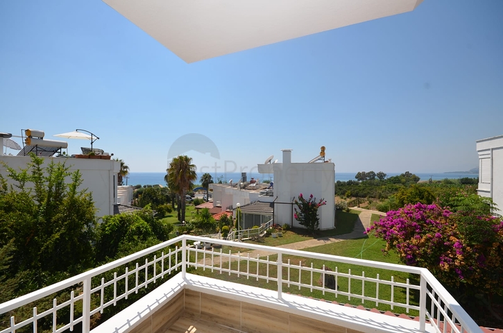 فيلا بسعر مناسب - اطلالة بحرية - في ديمرتاش / الانيا 