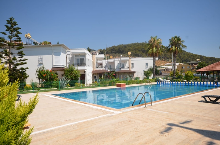 فيلا بسعر مناسب - اطلالة بحرية - في ديمرتاش / الانيا 