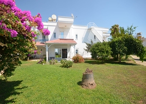 فيلا بسعر مناسب - اطلالة بحرية - في ديمرتاش / الانيا 