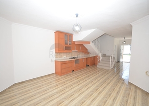 فيلا بسعر مناسب - اطلالة بحرية - في ديمرتاش / الانيا 