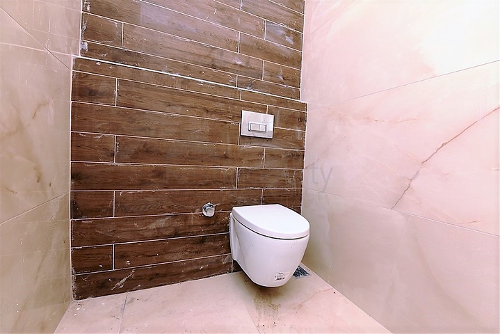 شقة طابق ارضي - تصميم 3 غرف وصالة - ضمن مجمع فاخر في منطقة اوبا / الانيا 