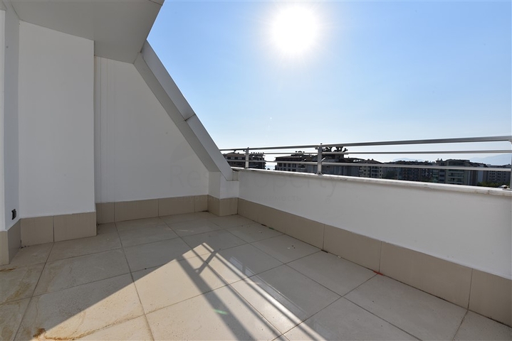 دوبلكس واسعة ضمن مجمع فاخر - قريب من البحر - في كاستل / الانيا 