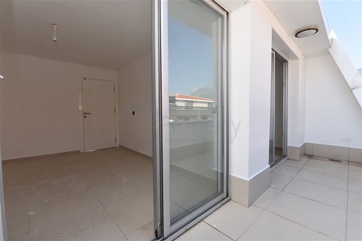 دوبلكس واسعة ضمن مجمع فاخر - قريب من البحر - في كاستل / الانيا 