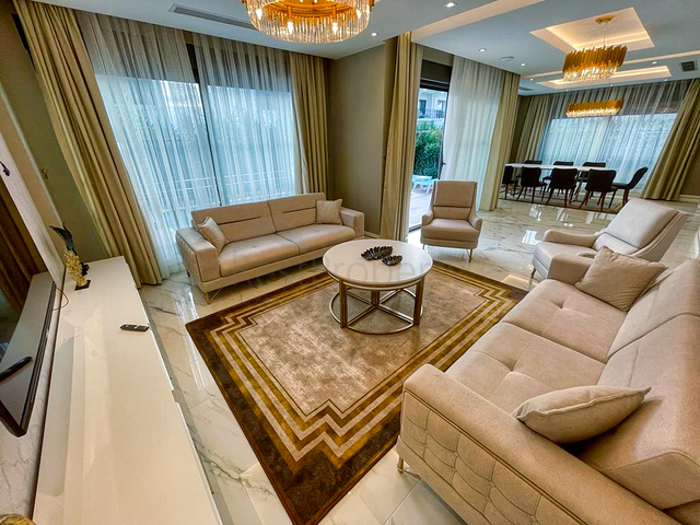 فلل في منطقة بيليك