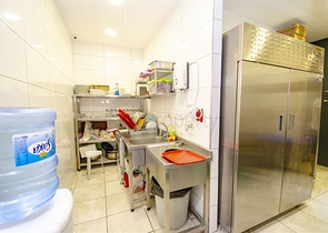 مطعم بيتزا جاهز في ليمان كونيالتي