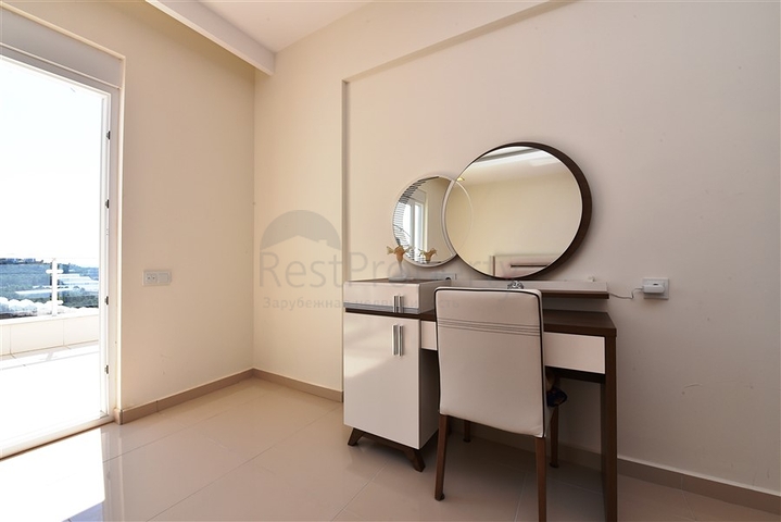 اطلالة بحر -دوبلكس مفروشة تصميم 3 غرف وصالة - مجمع فاخر -كارجي جاك / الانيا 