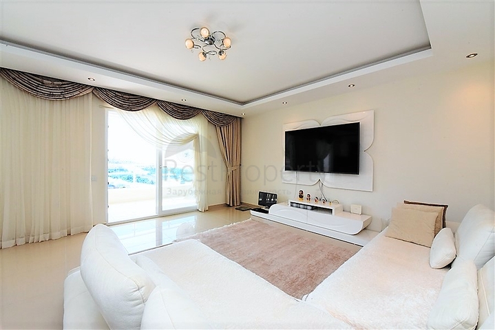 اطلالة بحر -دوبلكس مفروشة تصميم 3 غرف وصالة - مجمع فاخر -كارجي جاك / الانيا 