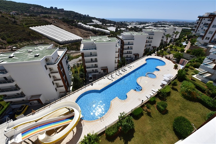 اطلالة بحر -دوبلكس مفروشة تصميم 3 غرف وصالة - مجمع فاخر -كارجي جاك / الانيا 