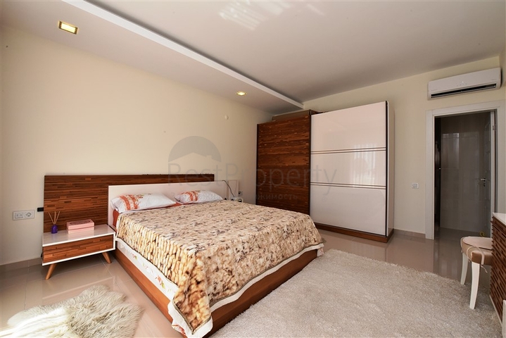 اطلالة بحر -دوبلكس مفروشة تصميم 3 غرف وصالة - مجمع فاخر -كارجي جاك / الانيا 