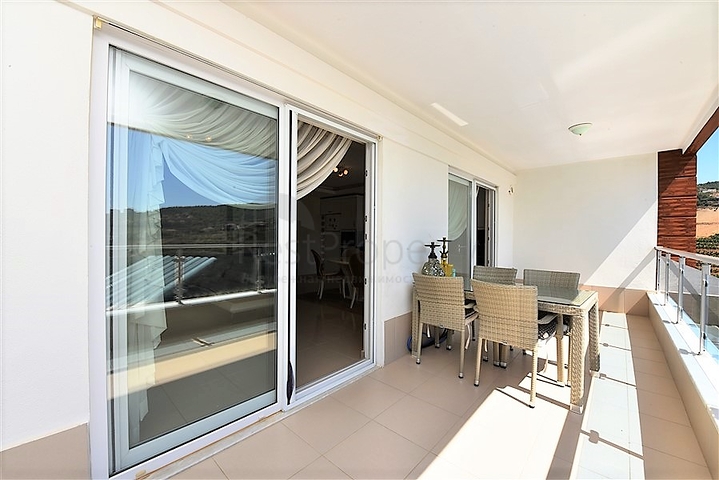 اطلالة بحر -دوبلكس مفروشة تصميم 3 غرف وصالة - مجمع فاخر -كارجي جاك / الانيا 