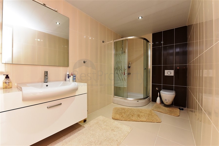 اطلالة بحر -دوبلكس مفروشة تصميم 3 غرف وصالة - مجمع فاخر -كارجي جاك / الانيا 