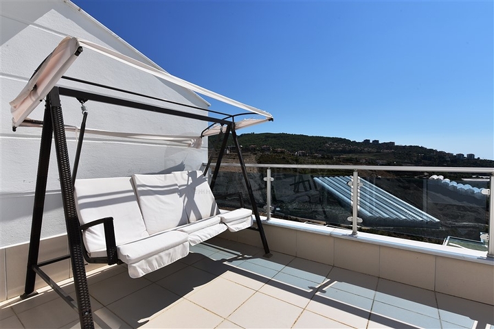 اطلالة بحر -دوبلكس مفروشة تصميم 3 غرف وصالة - مجمع فاخر -كارجي جاك / الانيا 