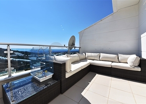 اطلالة بحر -دوبلكس مفروشة تصميم 3 غرف وصالة - مجمع فاخر -كارجي جاك / الانيا 