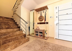 اطلالة بحر -دوبلكس مفروشة تصميم 3 غرف وصالة - مجمع فاخر -كارجي جاك / الانيا 