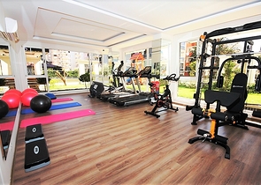 اطلالة بحر - شقة مفروشة ضمن مجمع حديث - تصميم 1+1 في مهموتلار /الانيا 