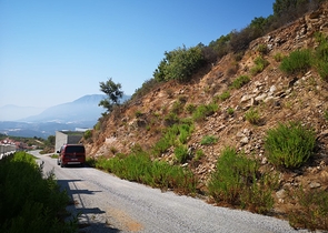 اراضي للبيع ضمن منطقة كارجي جاك - مناسبة لبناء فيلا / في الانيا 