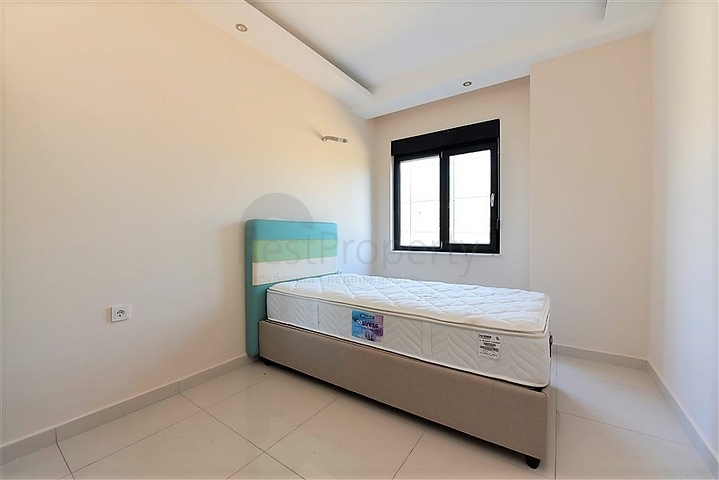 شقة غرفتين وصالة - ضمن مجمع حديث - قريبة من البحر - في كارجي جاك / الانيا 